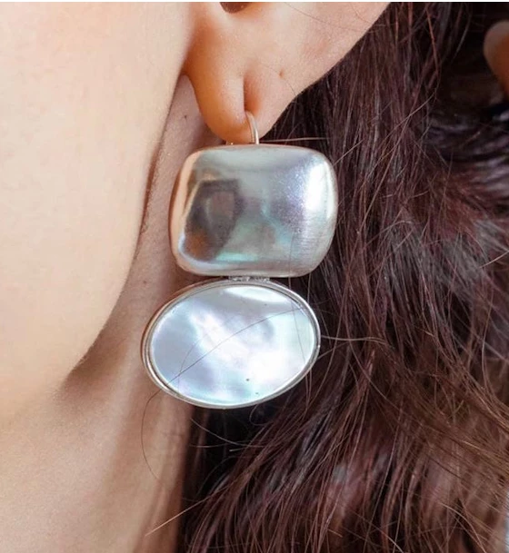 Lunar glow earring