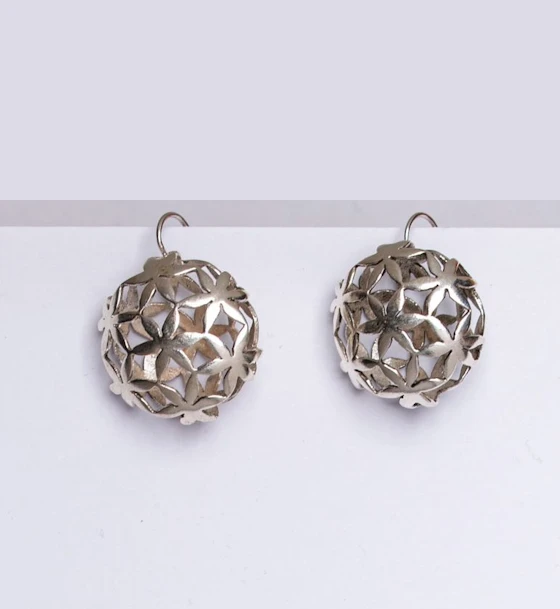 Ornamenta Earring small sphere