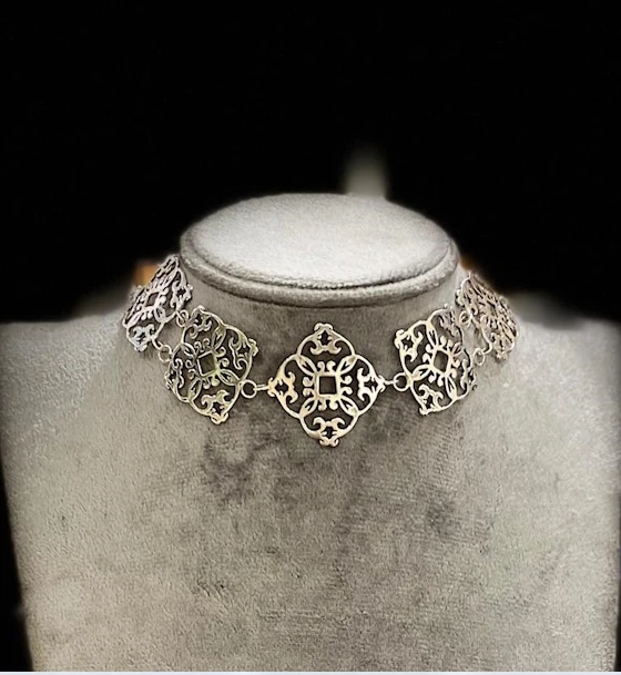 Opulent Choker
