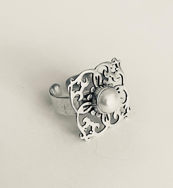 opulent Elegancy Ring