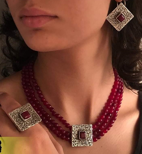 Sultana Necklace Scarlet