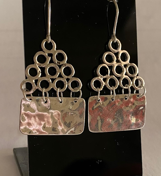 Echo line earring