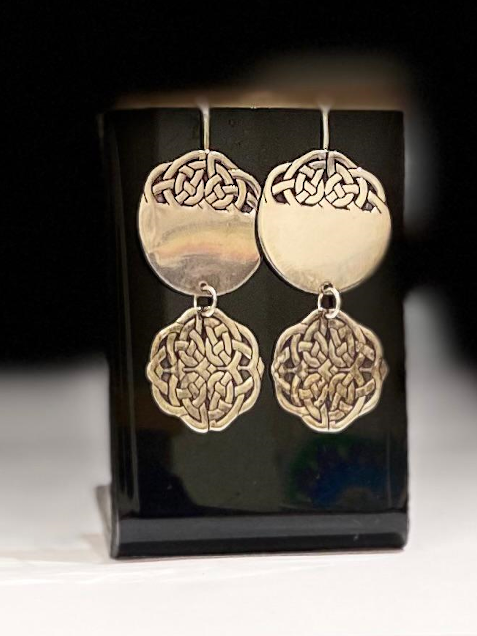 Glyphia Earring